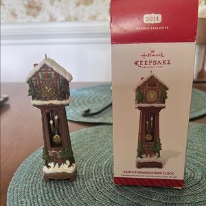 Hallmark Keepsake Santa's Grandfather Clock Ornament - Brown and White